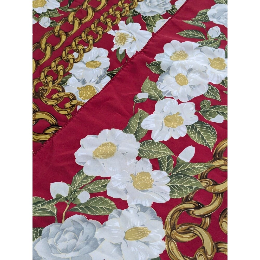 Vintage 90’s CHANEL Red 100% Silk Scarf White Floral Chain Print Logo 34" × 34” - Picture 8 of 9